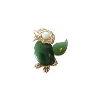Vintage Swoboda Jade Bird Brooch Pin, Gold Toned